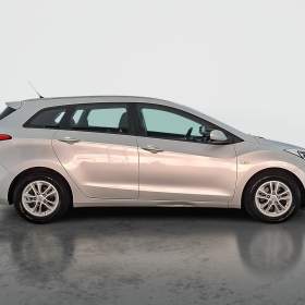 Foto inzerátu Hyundai i30 1.6 MPI