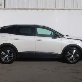Foto inzerátu Peugeot 3008 1.2 PureTech