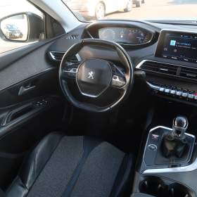 Foto inzerátu Peugeot 3008 1.2 PureTech