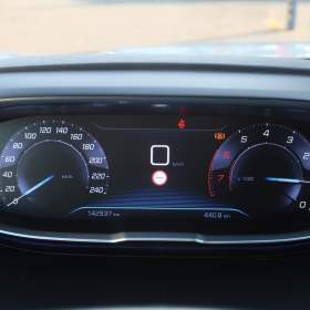 Foto inzerátu Peugeot 3008 1.2 PureTech
