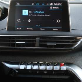 Foto inzerátu Peugeot 3008 1.2 PureTech