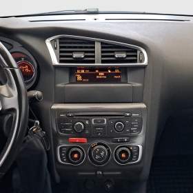 Foto inzerátu Citroen C4 1.6 VTi