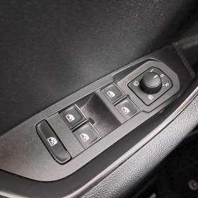 Foto inzerátu Skoda Karoq 1.6 TDI