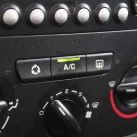 Foto inzerátu Citroen C4 1.4 16V