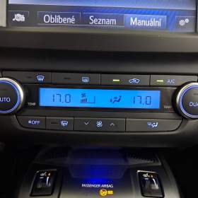 Foto inzerátu Toyota Avensis 2.0 D-4D