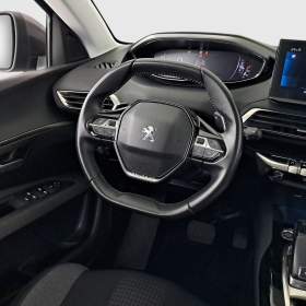 Foto inzerátu Peugeot 3008 1.2 PureTech
