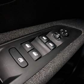 Foto inzerátu Peugeot 3008 1.2 PureTech
