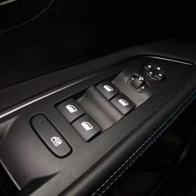 Foto inzerátu Peugeot 3008 1.2 PureTech