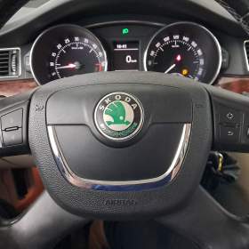 Foto inzerátu Skoda Superb 2.0 TDI