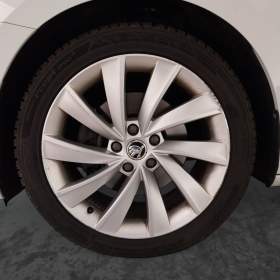 Foto inzerátu Skoda Superb 2.0 TDI