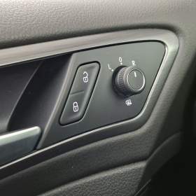 Foto inzerátu VW Golf 1.0 TSI