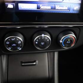Foto inzerátu Toyota Corolla 1.6 Valvematic