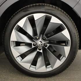 Foto inzerátu Skoda Enyaq iV 80 (82 kWh)
