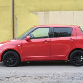 Foto inzerátu Suzuki Swift 1.3 i