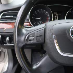 Foto inzerátu Skoda Superb 2.0 TDI