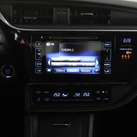 Foto inzerátu Toyota Corolla 1.6 Valvematic