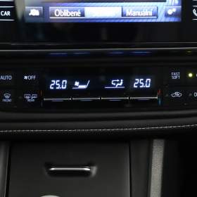 Foto inzerátu Toyota Corolla 1.6 Valvematic