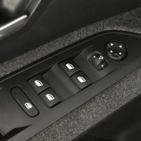 Foto inzerátu Peugeot 5008 PureTech 130