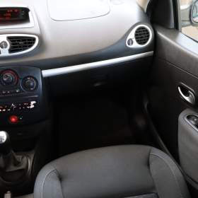Foto inzerátu Renault Clio 1.2 16V