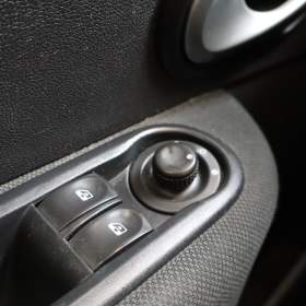 Foto inzerátu Renault Clio 1.2 16V
