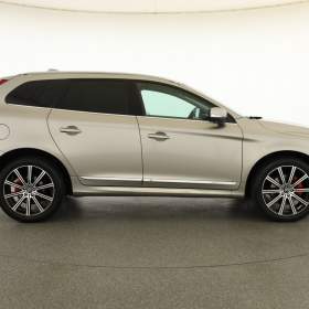Foto inzerátu Volvo XC60 D4