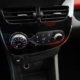 Foto inzerátu Renault Clio 1.2 16V