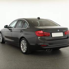 Foto inzerátu BMW 3 330e iPerformance