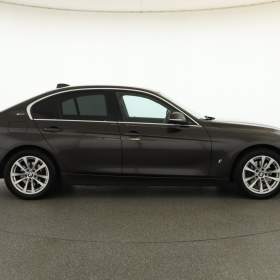 Foto inzerátu BMW 3 330e iPerformance