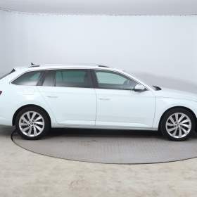 Foto inzerátu Skoda Superb 2.0 TDI