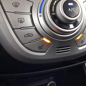 Foto inzerátu Hyundai ix20 1.6 CVVT