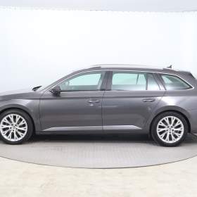 Foto inzerátu Skoda Superb 2.0 TDI