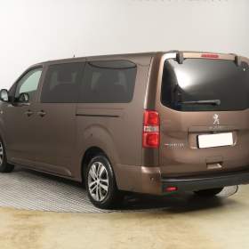 Foto inzerátu Peugeot Traveller 2.0 BlueHDi