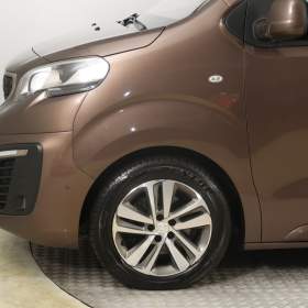 Foto inzerátu Peugeot Traveller 2.0 BlueHDi