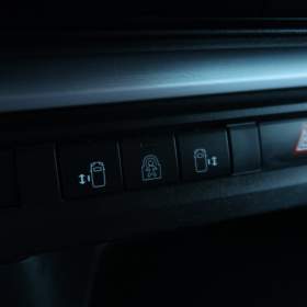 Foto inzerátu Peugeot Traveller 2.0 BlueHDi