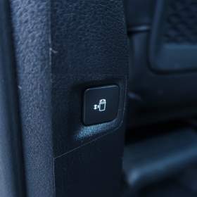 Foto inzerátu Peugeot Traveller 2.0 BlueHDi