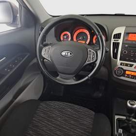 Foto inzerátu Kia Ceed 1.6 CVVT