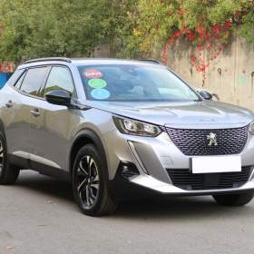 Foto inzerátu Peugeot e-2008 50 kWh