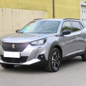 Foto inzerátu Peugeot e-2008 50 kWh