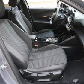 Foto inzerátu Peugeot e-2008 50 kWh