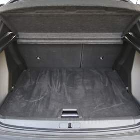 Foto inzerátu Peugeot e-2008 50 kWh