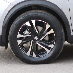 Foto inzerátu Peugeot e-2008 50 kWh