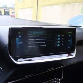 Foto inzerátu Peugeot e-2008 50 kWh