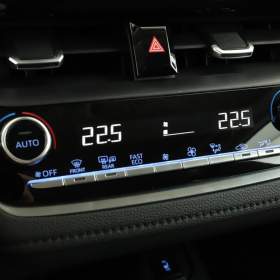 Foto inzerátu Toyota Corolla 1.5 VVT-i