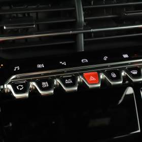 Foto inzerátu Peugeot 2008 1.5 BlueHDi