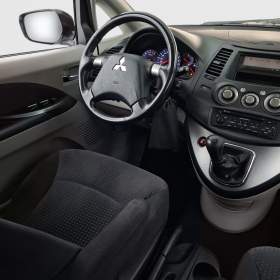 Foto inzerátu Mitsubishi Grandis 2.4