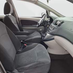 Foto inzerátu Mitsubishi Grandis 2.4