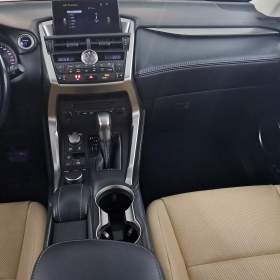 Foto inzerátu Lexus NX 300h