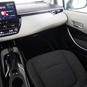 Foto inzerátu Toyota Corolla 1.8 Hybrid