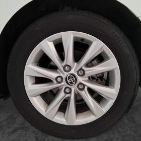 Foto inzerátu Toyota Corolla 1.8 Hybrid