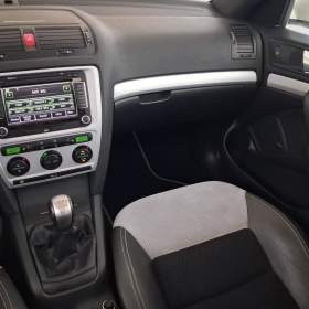 Foto inzerátu Skoda Octavia RS 2.0 TFSI